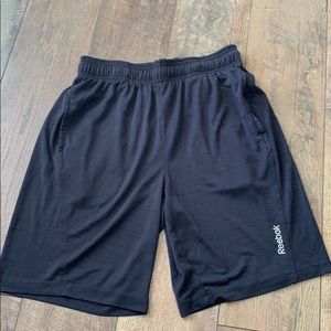 ❤️ SALE 5/$20! Reebok athletic shorts small.